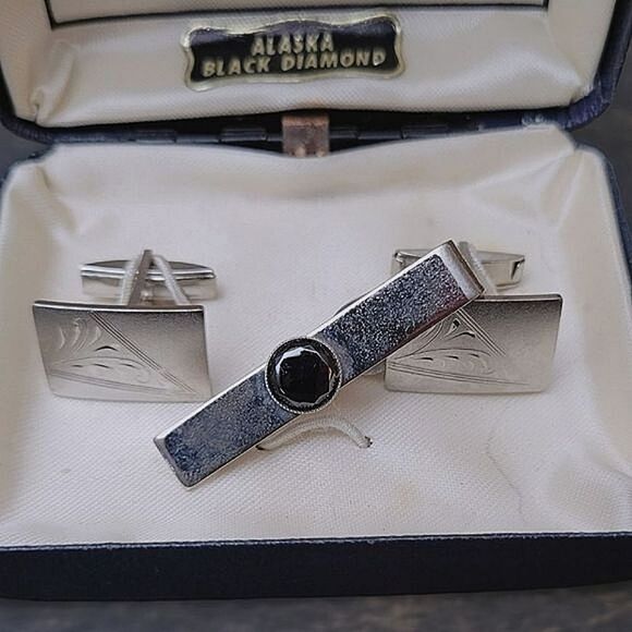 Vtg hematite silver tone tie clip & cuff link set - Picture 1 of 10